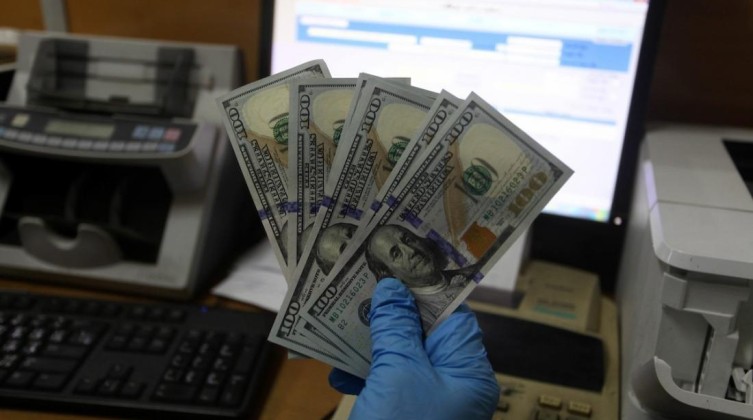 مساءً.. ارتفاع سعر صرف الدولار مقابل الشيكل