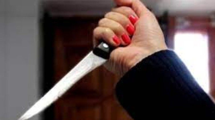 سيدة تنهي حياة زوجها بطريقة بشعة بمساعدة عشيقها