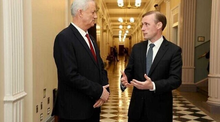 الولايات المتحدة لـ"غانتس": ملتزمون بمنع "إيران نووية"