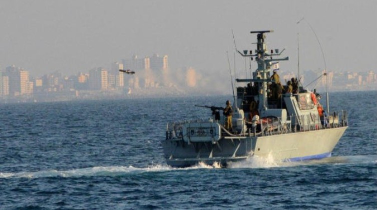 الاحتلال يستهدف الصيادين والمزارعين في جنوب وشمال قطاع غزة