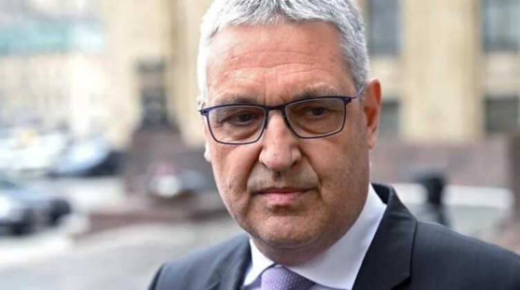 "الاتحاد الأوروبي" يقرر استبدال سفيره لدى موسكو