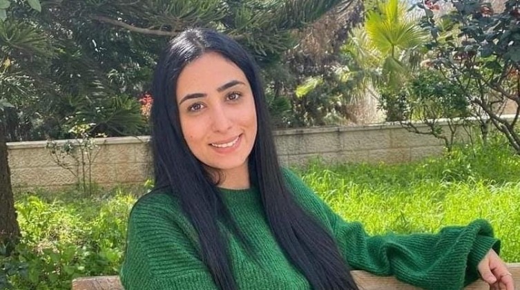 القدس المحتلة: الاحتلال يعتقل صحفية من حي الشيخ جراح