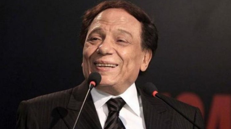 كيف رد الفنان عادل إمام على شائعة إصابته بالزهايمر ؟