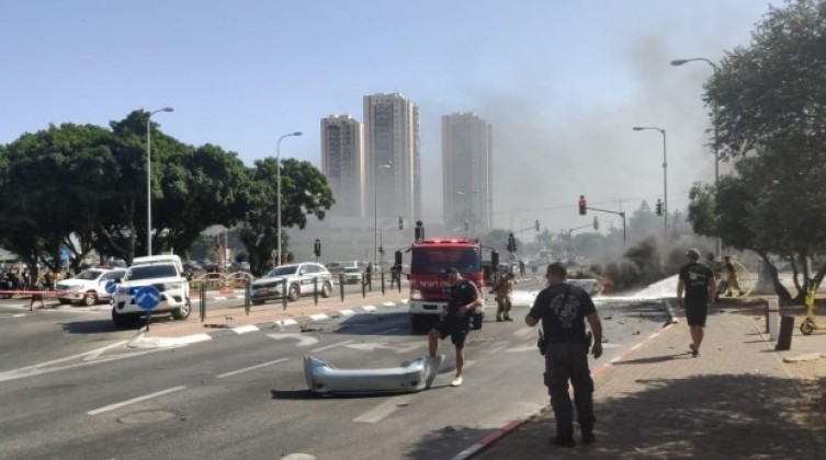 إصابة خطيرة لشاب إثر انفجار سيارة في عكا