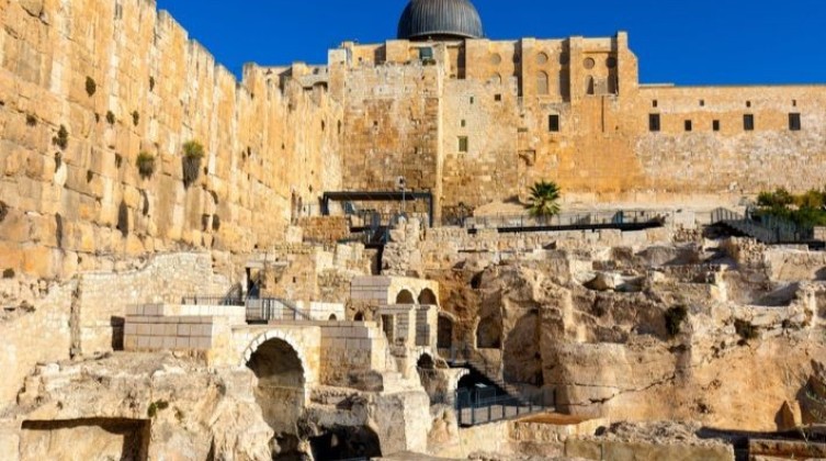 إلقاء القبض على منقب آثار في القدس