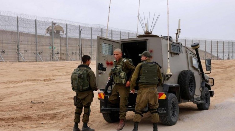 الاحتلال يعلن اعتقال شخصين تسللا عبر الحدود من لبنان