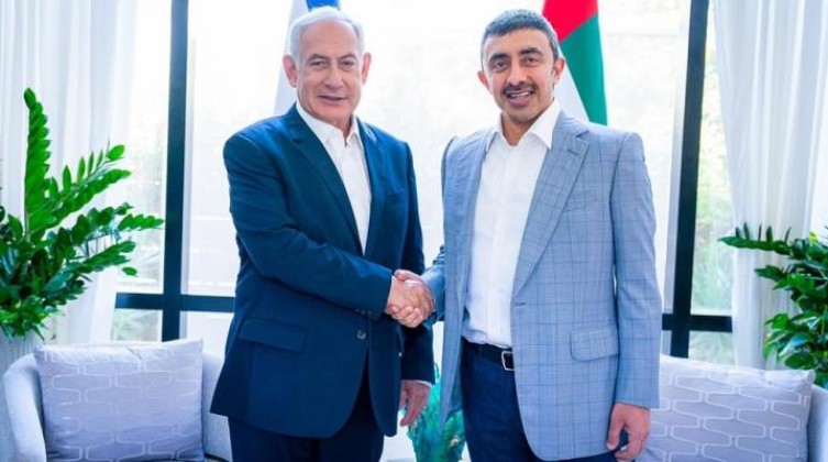 نتنياهو يلتقي وزير خارجية الإمارات