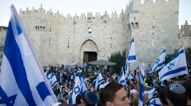 مؤتمر "فلسطينيي الخارج" يبدأ حملته الإعلامية لمواجهة اقتحامات الأقصى