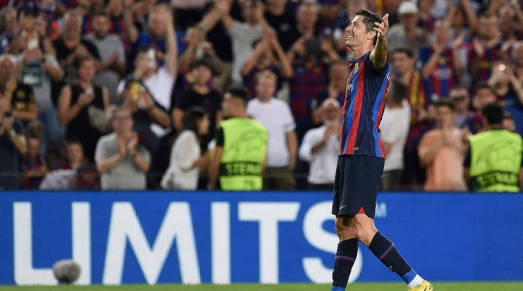 برشلونة يكتسح فيكتوريا بلزن بخماسية في دوري الابطال