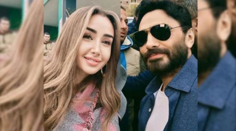 شاهد- تامر حسني يضرب الفنانة هنا الزاهد.. لهذا السبب !
