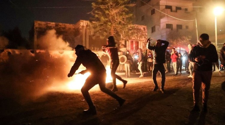 إصابة مواطنين برصاص الاحتلال خلال مواجهات في الخليل