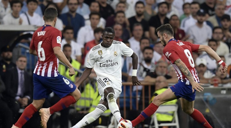 أتلتيكو مدريد يصدر بيانًا ناريًا بشأن هتافات مشجعيه العنصرية