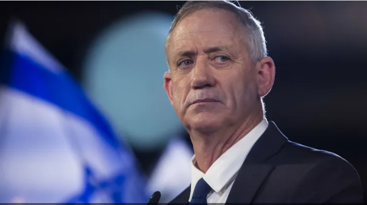 "غانتس" يعلق على الطلب الأمريكي حول تعليمات إطلاق النار بالضفة