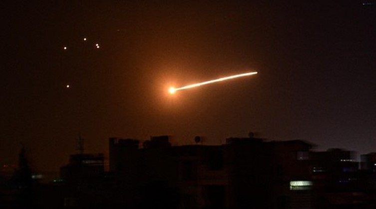 قصف إسرائيلي يستهدف مطار حلب الدولي في سوريا