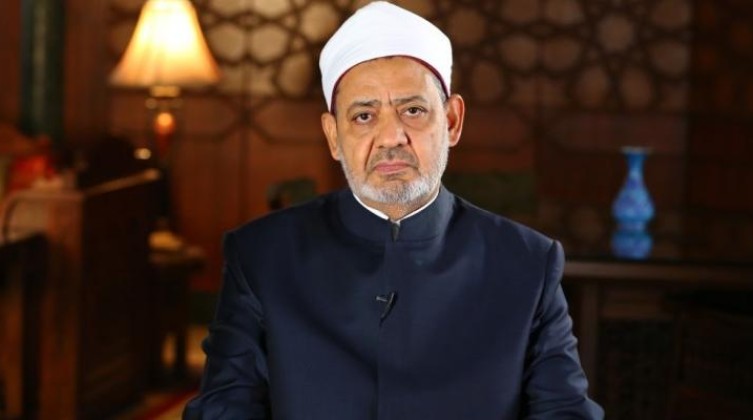 شيخ الأزهر يعين امرأة في منصب مستشار