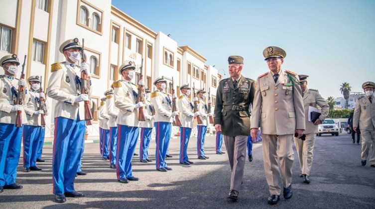 بالفيديو: قائد الجيش المغربي يصل إسرائيل  للمشاركة بمؤتمر عسكري دولي