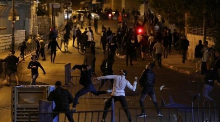القدس المحتلة: مواجهات مع قوات الاحتلال في بلدة سلوان