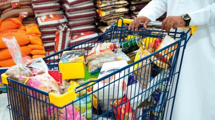 "الاقتصاد": إحالة 7 مخالفين للنيابة العامة لتجاوزهم السقف السعري