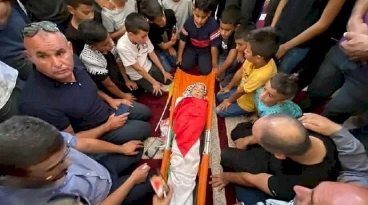بالصور: تشييع جثامين الشهداء "ريان والشحام" في بيت لحم والقدس