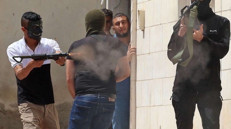 صحيفة: إسرائيل تركز على تحقيق الهدوء في جنين و نابلس عبر الضغط على الرئيس عباس