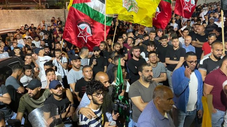 خروج مسيرة في لبنان تنديداً بالجرائم الإسرائيلية ضد الفلسطينيين