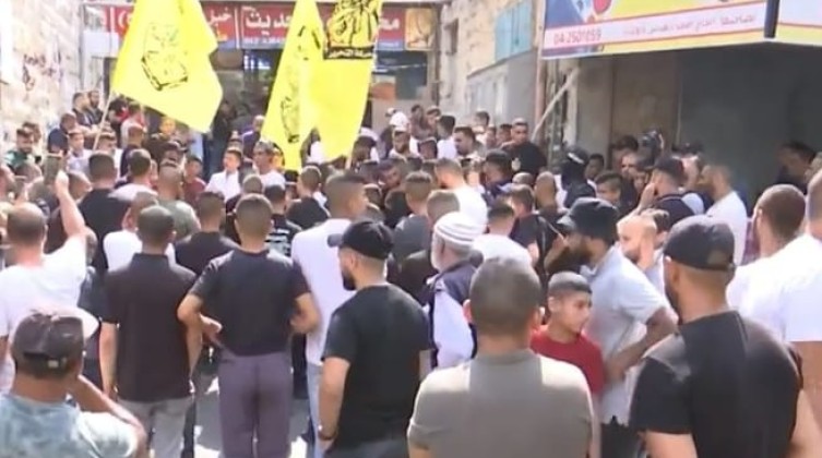 جماهيرة غفيرة تشيّع جثمان الشهيد محمد سباعنة في جنين