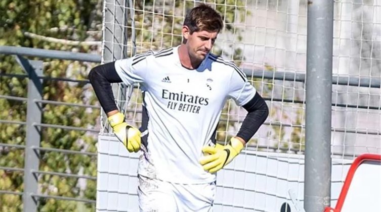 صحيفة تكشف موقف ثنائي ريال مدريد من المشاركة في مباراة الكلاسكيو