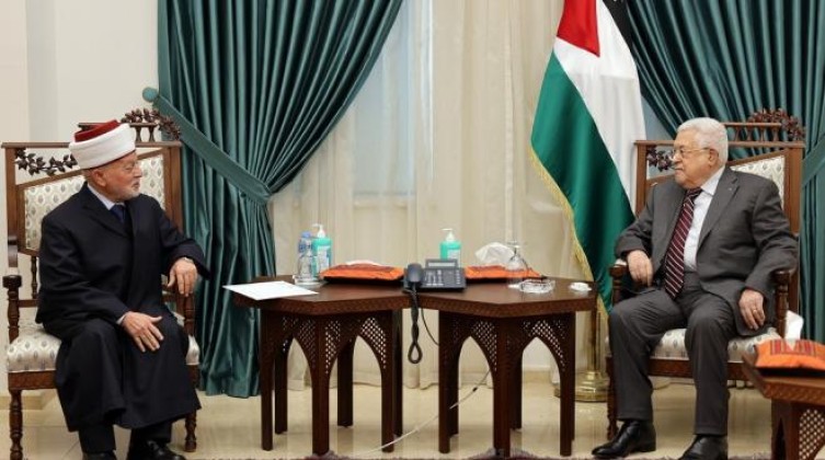 تفاصيل لقاء الرئيس عباس مع مفتي القدس والديار الفلسطينية