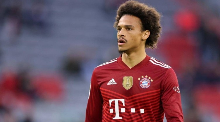 بايرن ميونخ يُعلن إصابة مهاجمه ومدة غيابه عن الملاعب