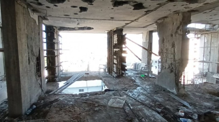 بالصور: الأشغال بغزة تشرع بأعمال تدعيم في برج فلسطين