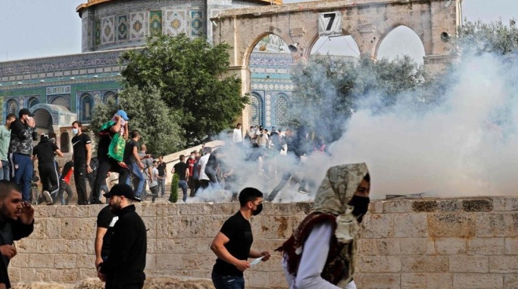 32 عاما على مجزرة المسجد الأقصى الأولى