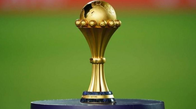 "كاف" يعلن رسميا سحب تنظيم كأس أمم إفريقيا 2025 من غينيا