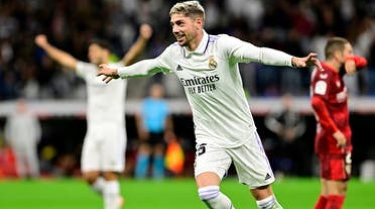 ريال مدريد يكتسح إشلبية ويعزز صدراته في الدوري الإسباني