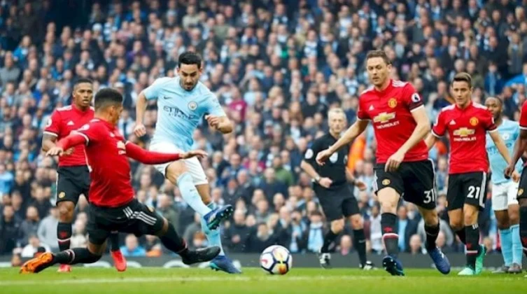تشكيل الفريقين المتوقع لمباراة مانشستر سيتي ومانشستر يونايتد اليوم