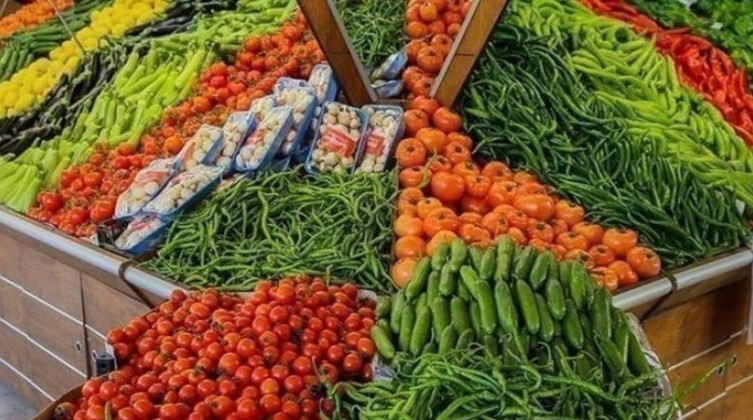 أسعار الدجاج واللحوم والخضروات في أسواق غزة اليوم الجمعة