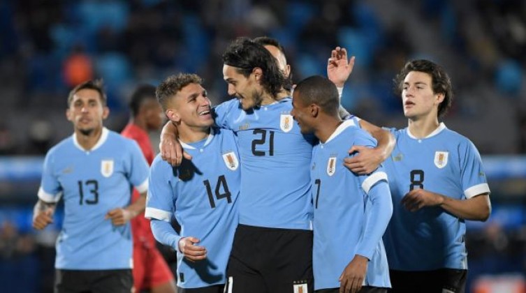 منتخب الأوروغوي يلغي زيارة لـ "اسرائيل" تضامنا مع فلسطين