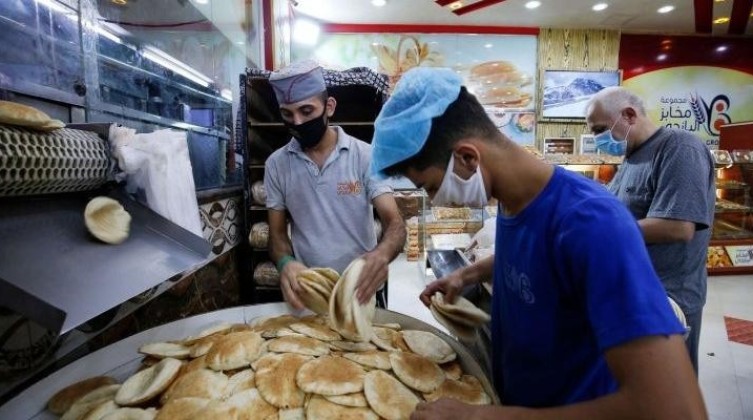 الاقتصاد بغزة : مخزون القمح والدقيق كافٍ ولا يوجد أي مشكلة في ذلك