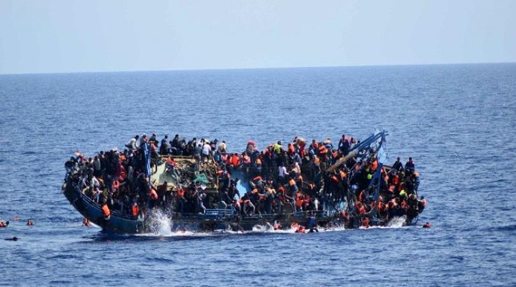 فاجعة.. وفاة 7 شبان من غزة بغرق مركب قبالة سواحل تونس