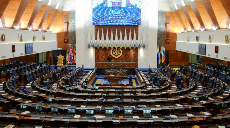 حل البرلمان في ماليزيا والدعوة لانتخابات مبكرة