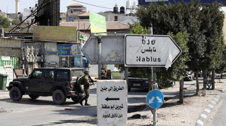 قوات الاحتلال تواصل حصار نابلس