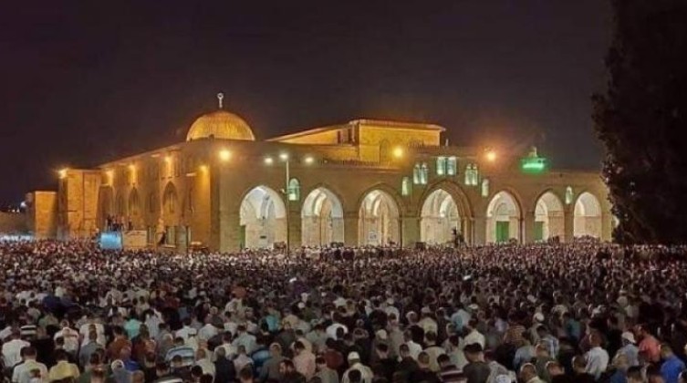 دعوات للمشاركة في "الفجر العظيم" بالمسجدين "الإبراهيمي" و"الأقصى"