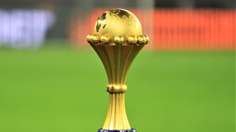 الجزائر تُعلن الترشح لمنافسة المغرب على استضافة كأس أمم إفريقيا 2025