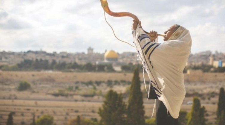 "جماعات الهيكل" ترصد مكافآت مالية للمستوطنين !