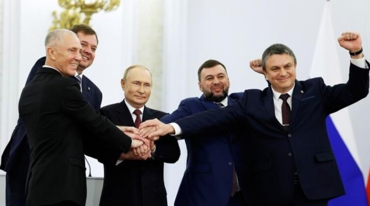 "الاتحاد الروسي" يصدق بقبول انضمام 4 مناطق أوكرانية