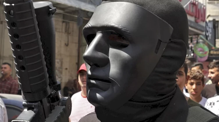صحيفة: "عرين الأسود" تشكل تحديًا حقيقيًا لإسرائيل