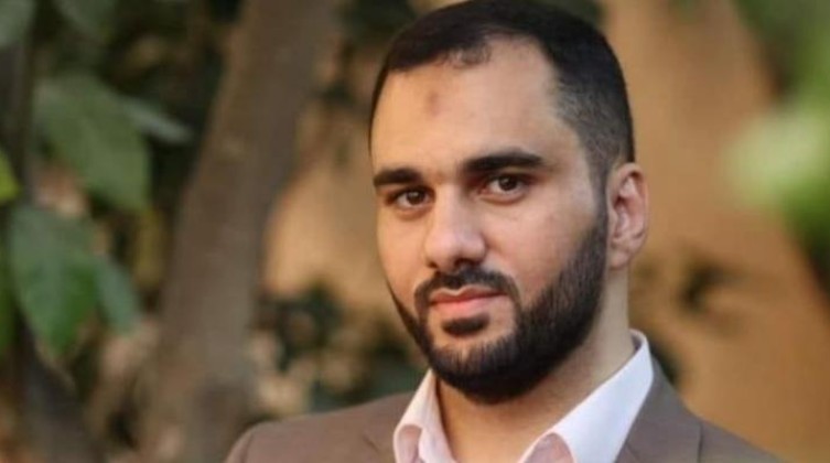 محكمة الاحتلال تمدد الاعتقال الإداري للأسير أحمد عزام
