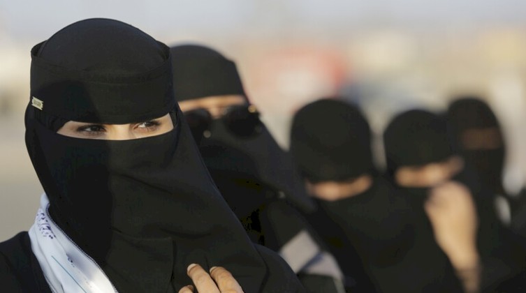 حالة طلاق كل 10 دقائق في السعودية.. ما الأسباب؟