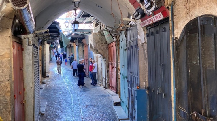 اضراب تجاري وتعليمي يعم مدينة القدس