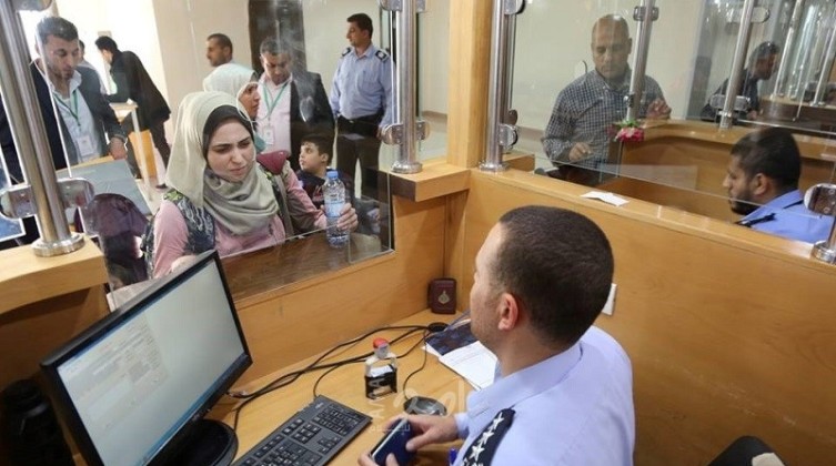 كشف "تنسيقات مصرية" للسفر عبر معبر رفح البري يوم الأربعاء (26 أكتوبر)