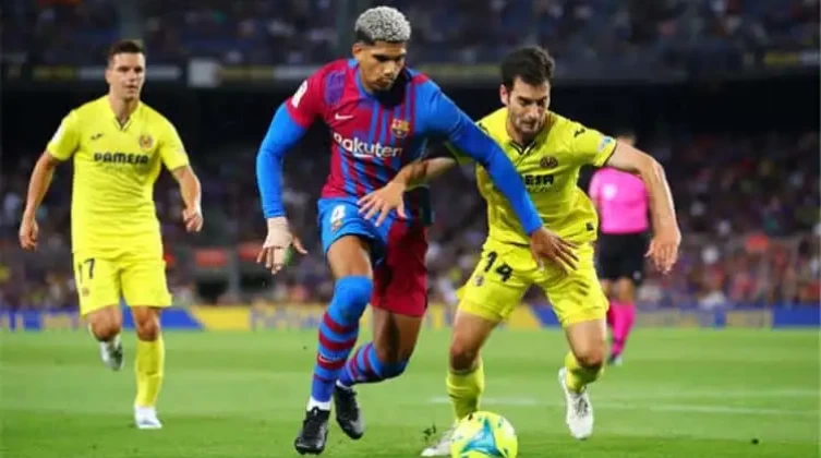 برشلونة ضد وفياريال.. المعلق والتشكيل المتوقع والقنوات الناقلة